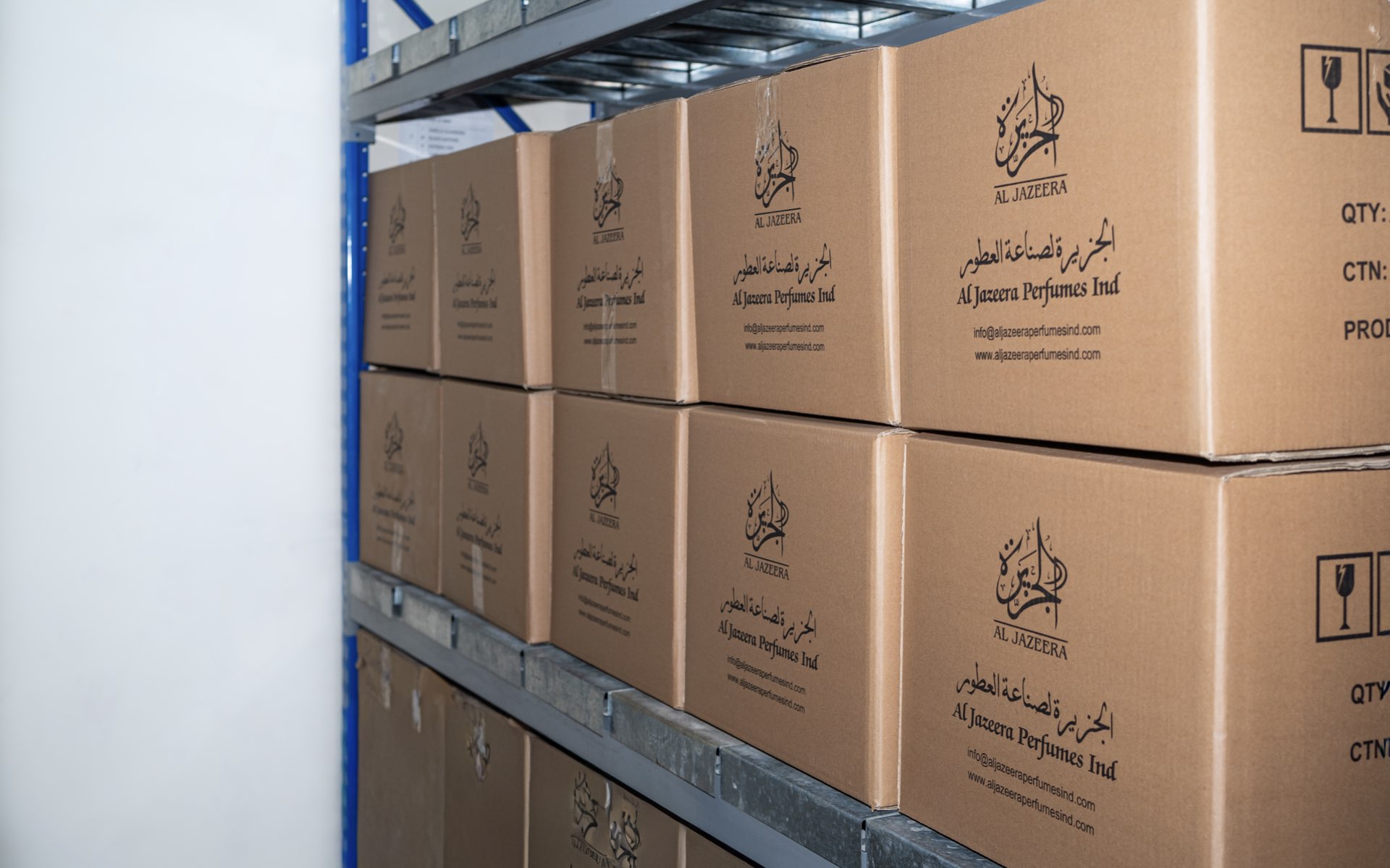 الزيوت العطرية والمكونات